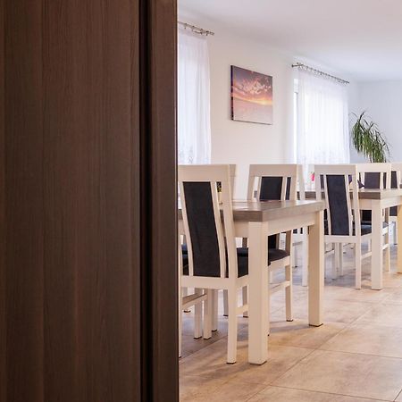 Pokoje Goscinne Lawendowy Dwor Mikoszewo Exteriör bild